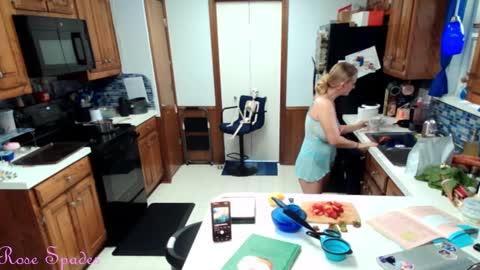 Snapshot of princess_rose_spades chatting on September 19, 3:05 pm Princess Rose online show from September 19, 3:05 pm