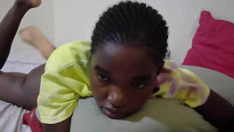 princess_scovia online show from March 20, 12:10 pm