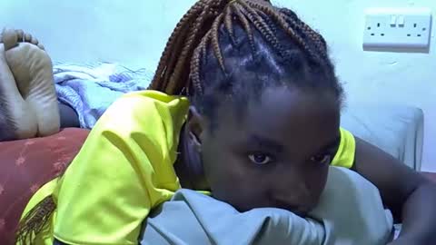 princess_scovia online show from December 17, 7:04 am