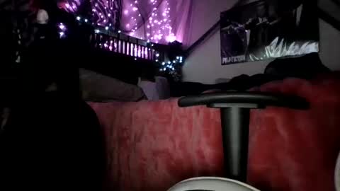 Snapshot of princesshollylove chatting on October 10, 6:08 am Holly love online show from October 10, 6:08 am