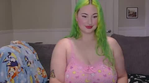 Snapshot of princesskiracb chatting on September 24, 2:02 pm Princess Kira online show from September 24, 2:02 pm