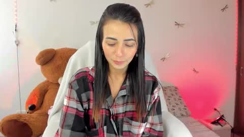 princessluna_14 online show from October 16, 7:46 pm