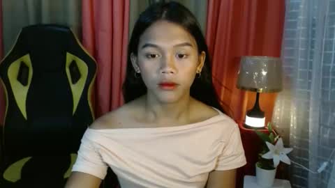 princessrynn online show from October 18, 8:07 am