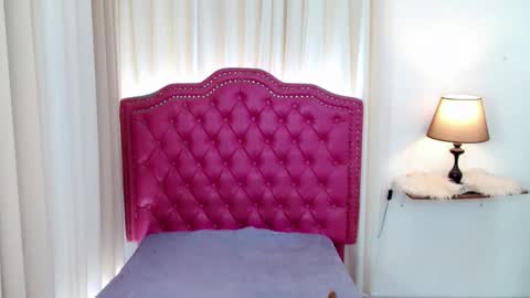 princessyanzy1 online show from April 14, 12:47 am