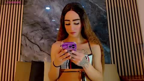 priscilarainbow online show from September 22, 10:03 pm