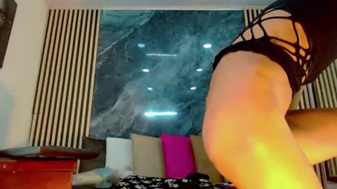 priscilarainbow online show from February 23, 8:11 pm