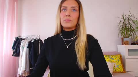 Nansy online show from May 10, 11:27 am