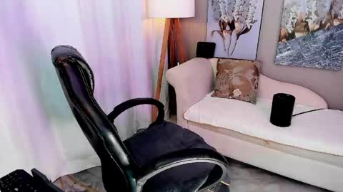 Priya Rose online show from May 6, 6:25 pm