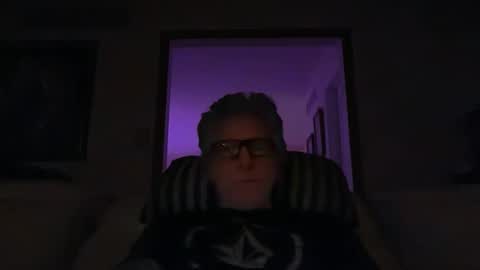 proud_patriot online show from May 2, 4:18 am