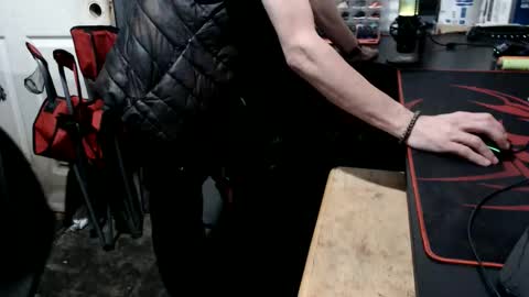 Provolone online show from April 28, 8:18 am