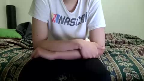 Snapshot of prozac697949 chatting on February 22, 8:18 am Prozacplz online show from February 22, 8:18 am