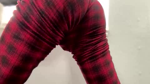 prtty2345 online show from April 9, 5:18 pm