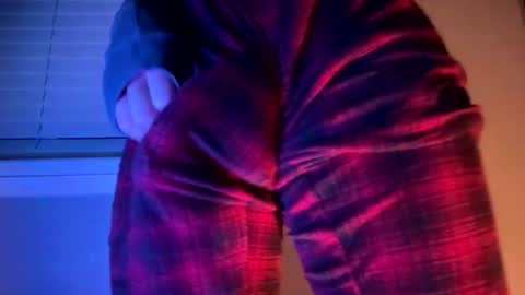 prtty2345 online show from July 19, 5:54 am