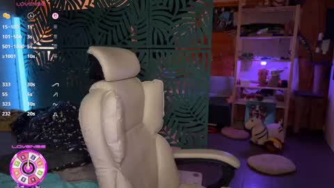 Queen of Pain online show from April 30, 8:57 pm