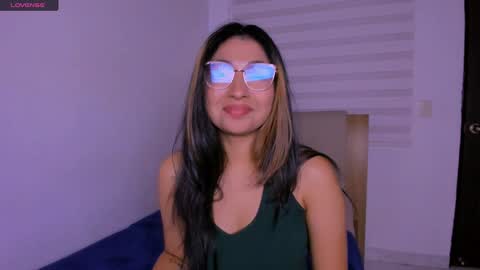 Mara online show from December 3, 8:11 am