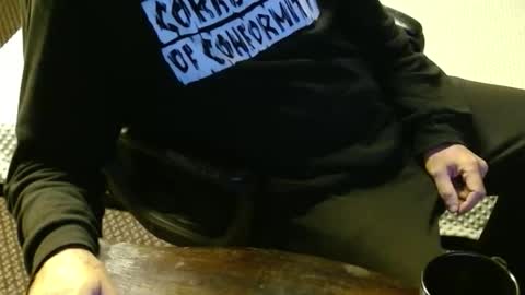 Jojo online show from November 3, 7:42 am