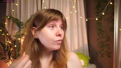 constant schedule Wednesday  Friday  Saturday  Sunday  The Rosemarie online show from September 13, 5:43 am