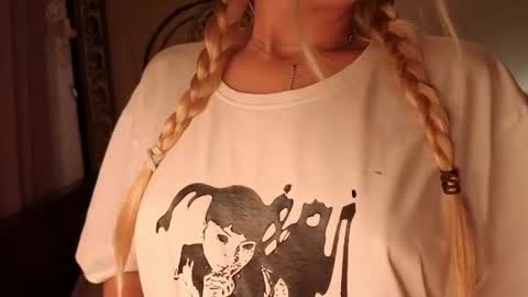Megan online show from August 4, 1:51 pm
