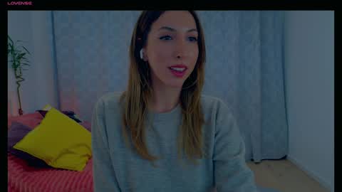 Isabelle online show from January 17, 5:00 pm