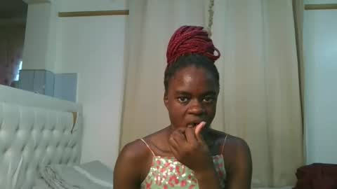 purple_honey1 online show from April 3, 3:30 pm