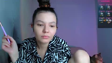 Carolyn online show from February 7, 8:12 pm