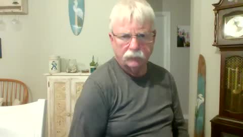 purpleshroom online show from February 21, 4:18 am