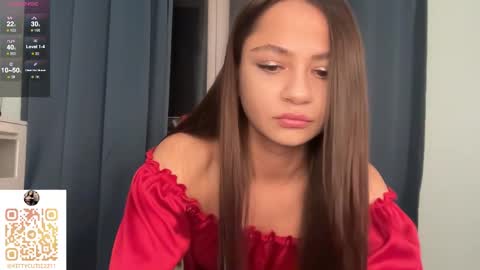 Zendaya online show from October 16, 9:24 pm