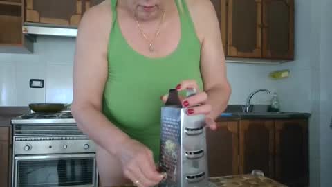 Snapshot of pussy_boom4u chatting on September 27, 10:35 am Mary online show from September 27, 10:35 am