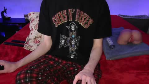 Snapshot of pussylover2182 chatting on March 11, 4:51 am pussylover2182 online show from March 11, 4:51 am