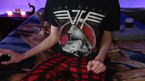 Snapshot of pussylover2182 chatting on February 15, 5:41 am pussylover2182 online show from February 15, 5:41 am