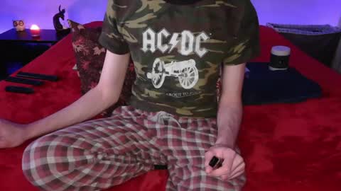 Snapshot of pussylover2182 chatting on March 1, 6:13 am pussylover2182 online show from March 1, 6:13 am