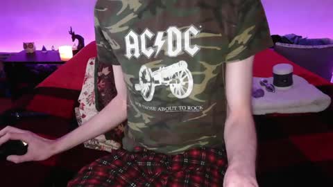 Snapshot of pussylover2182 chatting on February 7, 5:41 am pussylover2182 online show from February 7, 5:41 am