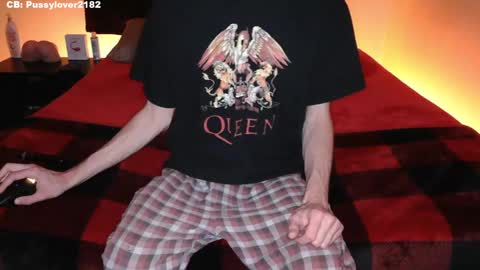 Snapshot of pussylover2182 chatting on October 8, 3:02 am pussylover2182 online show from October 8, 3:02 am