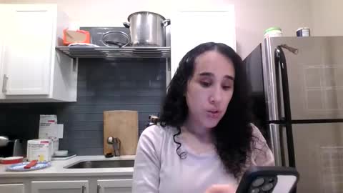 puzzy_664173 online show from April 25, 11:56 am