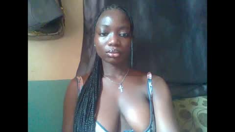 ora online show from April 11, 9:46 am