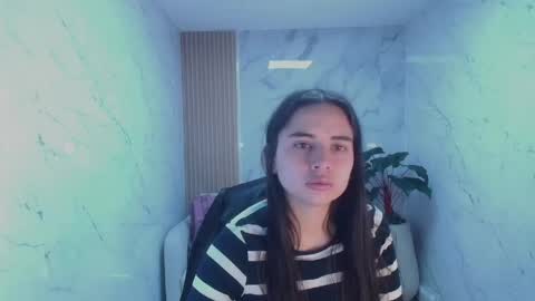 Qetsyah online show from May 23, 1:18 pm