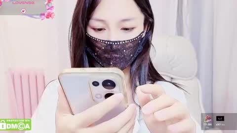 Snapshot of qiqi_mimi9900 chatting on October 9, 3:01 am Mimi online show from October 9, 3:01 am