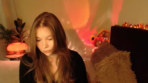 Snapshot of qt_nymph chatting on October 14, 12:08 pm Ariel online show from October 14, 12:08 pm