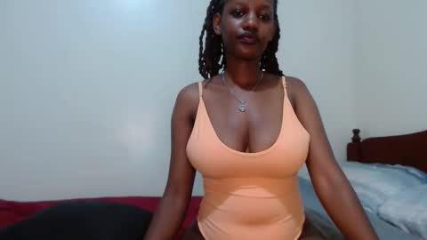 Snapshot of queen74890 chatting on September 18, 11:53 pm queen74890 online show from September 18, 11:53 pm