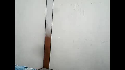 Snapshot of queen_ava05 chatting on September 27, 8:01 am queen_ava05 online show from September 27, 8:01 am