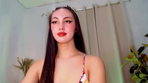 queen_danaya online show from April 1, 1:50 am