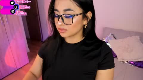 Snapshot of queen_liana chatting on January 10, 5:26 am Liana  online show from January 10, 5:26 am