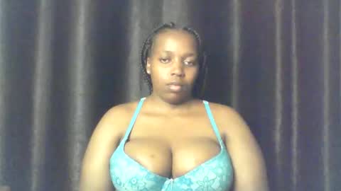 QUEEN online show from March 4, 11:29 am