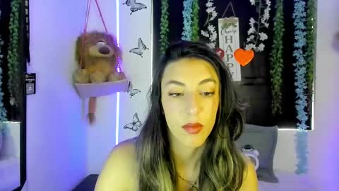 queen_natttyy online show from February 16, 1:42 pm