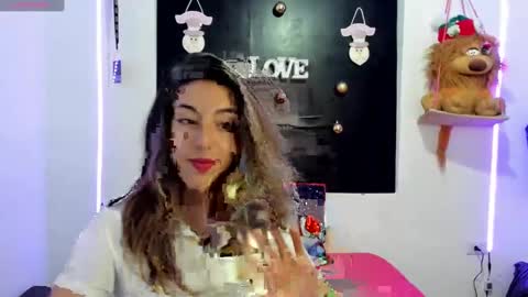 queen_natttyy online show from December 3, 3:04 am