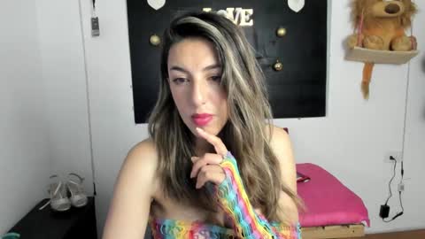 queen_natttyy online show from December 10, 2:59 am
