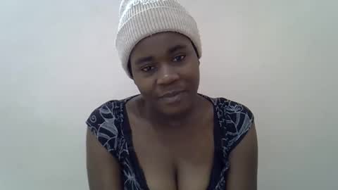 Snapshot of queen_sly chatting on October 16, 10:37 am queen_sly online show from October 16, 10:37 am