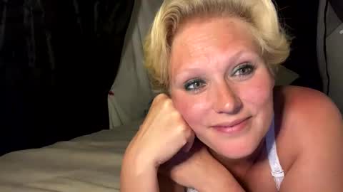 Angel online show from March 24, 8:15 pm