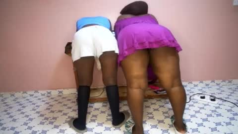 Nina online show from March 12, 1:30 pm