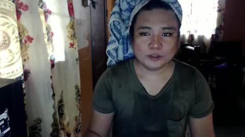 queenlexie_moore online show from April 14, 9:23 am